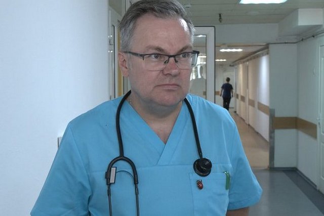 Дмитро, кардіолог. Суспільне Дніпро «Організм перебуває в постійному стані стресу». Як убезпечити себе під час спеки — розказав кардіолог з Дніпра