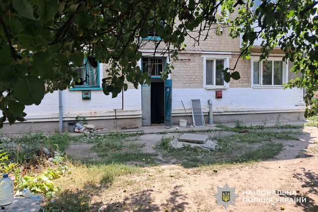Поліцейські Синельниківщини затримали підозрюваного у вбивстві жінки та травмуванні ще двох людей