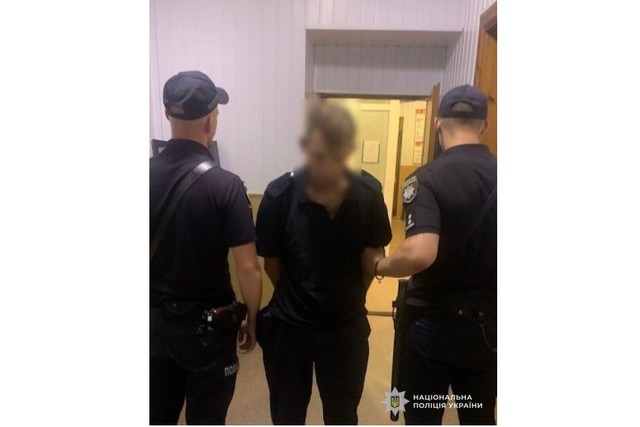 Вісім років позбавлення волі: суд виніс вирок мешканцю Дніпра за нанесення ножевого поранення супернику на ґрунті ревнощів