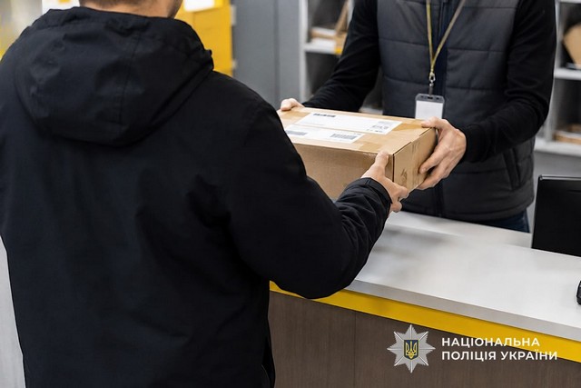 Під виглядом лікування отримував метадон та збував поштою: у Дніпрі судитимуть чоловіка за серію наркозлочинів