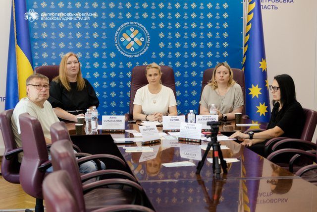 Підтримка жінок, чиї близькі служать, та реінтеграція старших людей в активне життя: як працює програма «Ти як?» в області