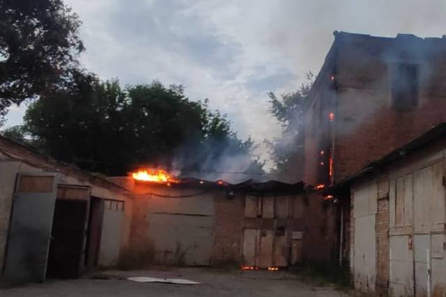 Враг атаковал два района области беспилотниками и авиабомбой