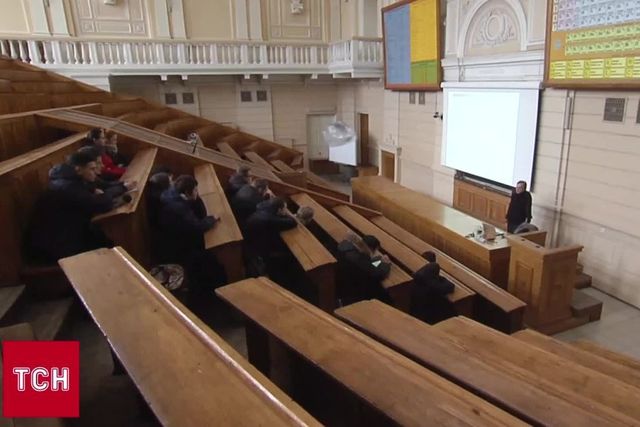 Обучение по субботам и летом: МОН рекомендует вузам уплотнить учебный график