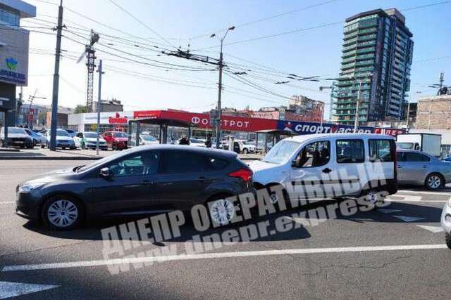        Fiat   Ford