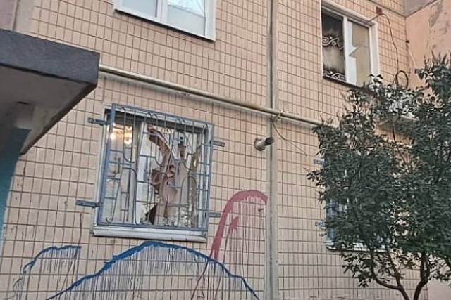     12 