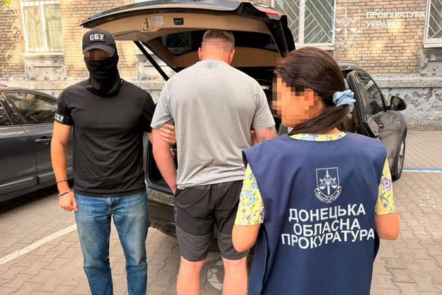 22 000 доларів за «білий квиток» - викрито організатора схеми зняття військовозобов’язаного з обліку