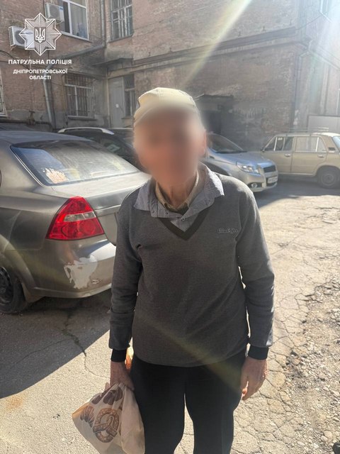 Благодаря неравнодушным гражданам патрульные помогли 86-летнему мужчине добраться до места его проживания