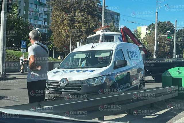 В Днепре на проспекте Слобожанском произошло серьезное ДТП