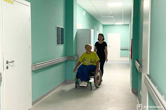 В Днепре обновляют Центр социальной адаптации для эвакуированных людей