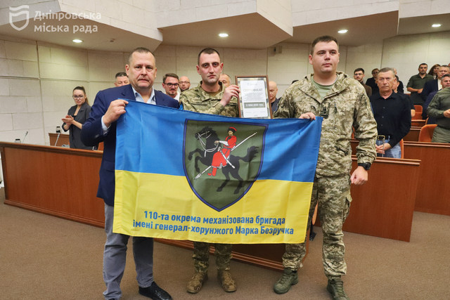 «Благодарны днепрянам за помощь — все деньги пойдут на борьбу с врагом». Днепр выделил очередные денежные субвенции Силам обороны