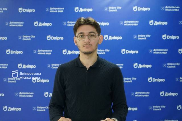 «Незламне зерно»: у Дніпрі стартував конкурс, де молодь через мистецтво розповість історії української стійкості