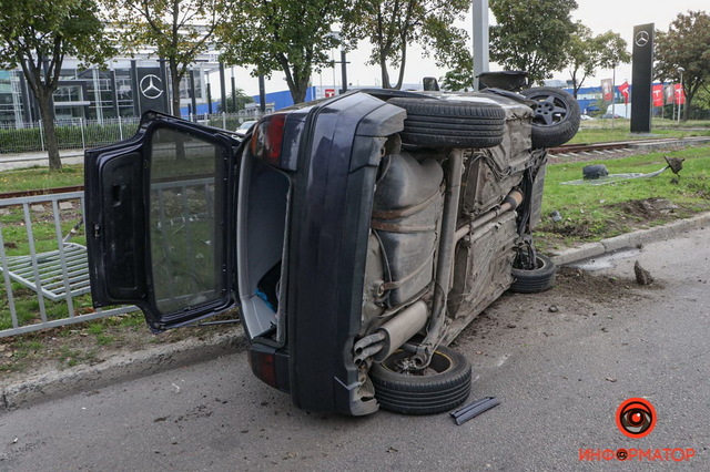       Volkswagen:   (  )
