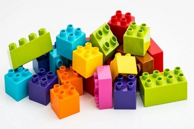 LEGO:    