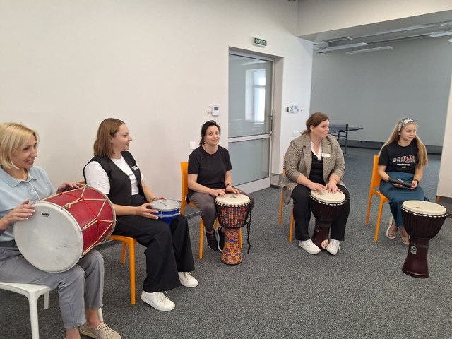   Victory Beats    ﳿ  Superhumans 