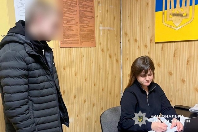 За кражу в супермаркете полиция Днепра сообщила о подозрении 19-летнему горожанину