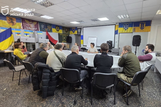 Юристы Днепра обучают военных оформлять документы, чтобы избежать бюрократических неурядиц