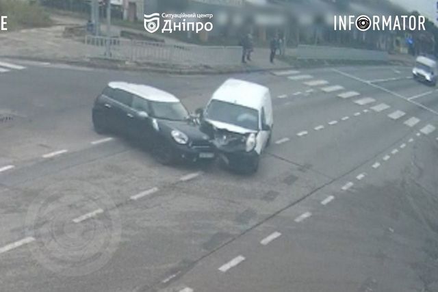 � ������ �� �������� ����� ����� ������������ � Mini Renault �������� � ��������