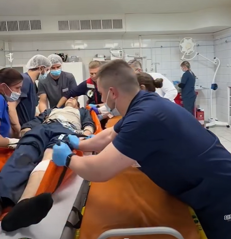 В лікарнях Дніпра рятують постраждалих після сьогоднішньої атаки по нашому місту
