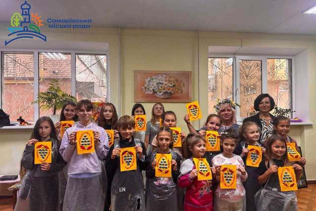 Майстрині Миколаївського розпису здобули Гран-прі Всеукраїнського конкурсу