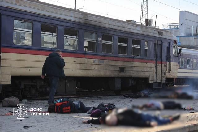 «Дронів було 4», — ПВК «Схід» про удар по вокзалу Дніпра