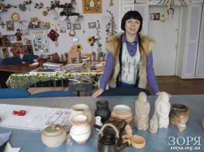 Ніна Похиленко з Томаківки створила колекцію гончарних виробів