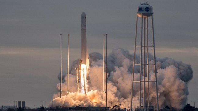   Antares-230      