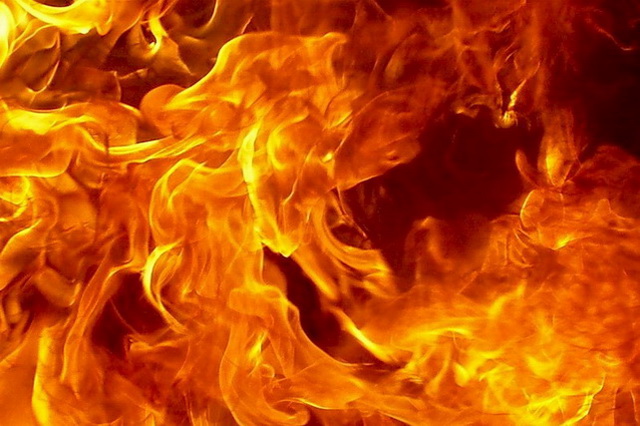 В Каменском на  пожарах погибло 2 человека