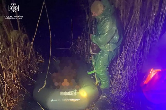 На Днепропетровщине спасатели достали тело рыбака из Самары 