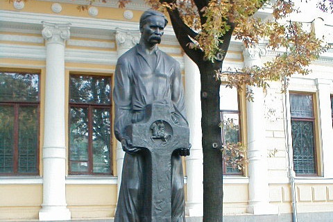 30 років тому було урочисто відкрито пам’ятник Дмитру Яворницькому