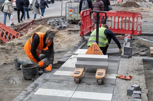 На создание безбарьерного маршрута в центре Днепра дополнительно выделили 24 миллиона гривен