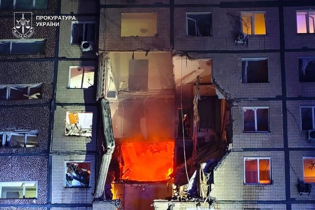 Днепр: один человек погиб, десять пострадали, среди них - двое детей, в результате массированной российской атаки