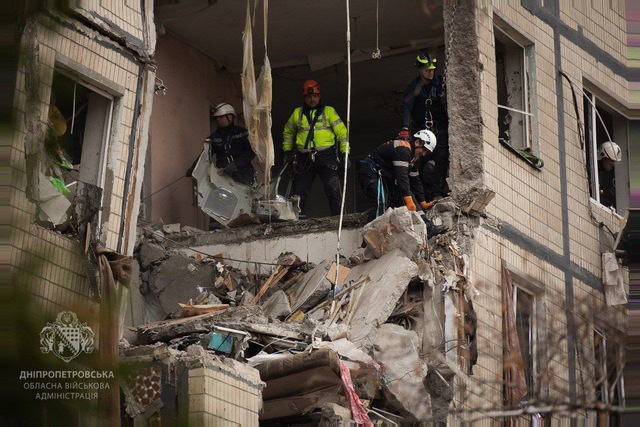 Возросло количество погибших в результате российского удара по 9-этажке в Днепре