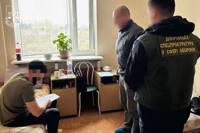 Погибли 12 военнослужащих и 7 гражданских: командиру, организовавшему торжества на Днепропетровщине, сообщили о подозрении