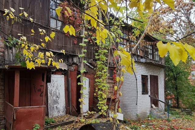В центре Днепра доживает последние дни удивительный старый дом