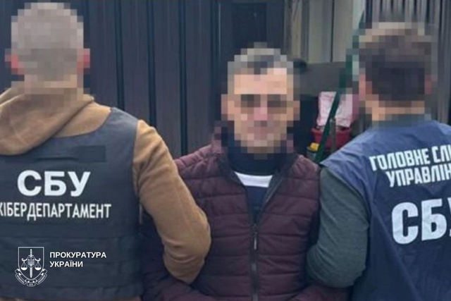 В Днепре мужчину приговорили к 15 годам лишения свободы за сотрудничество с рф