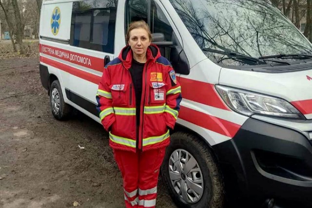 Бригада скорой помощи случайно заметила и спасла мужчину, сбитого посреди трассы на Днепропетровщине