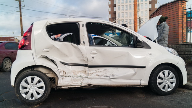     Toyota, Peugeot   Daewoo:  