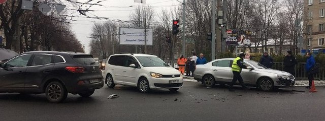    Renault  Volkswagen:      