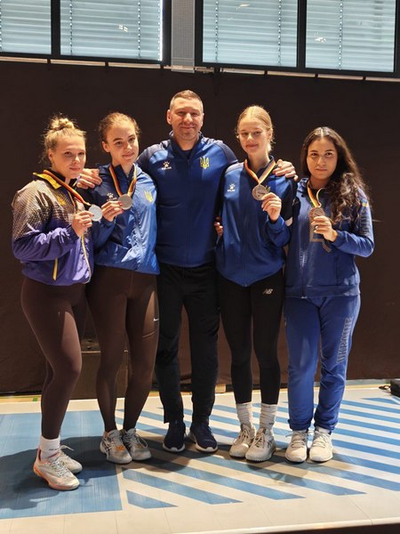 Троє фехтувальниць з Дніпра стали призерками турніру U-23 у Німеччині