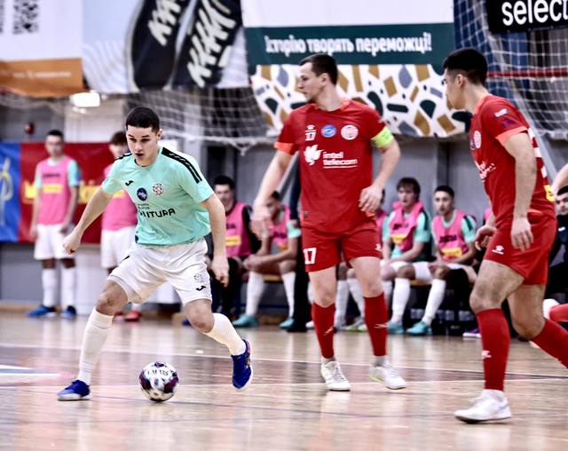Футзалісти Дніпра продовжують йти у трійці лідерів