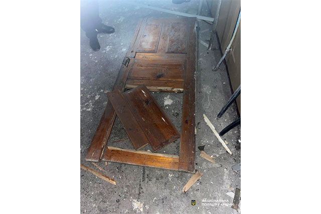 Полиция установила личность человека, взорвавшего гранату в подъезде многоэтажки в Днепре