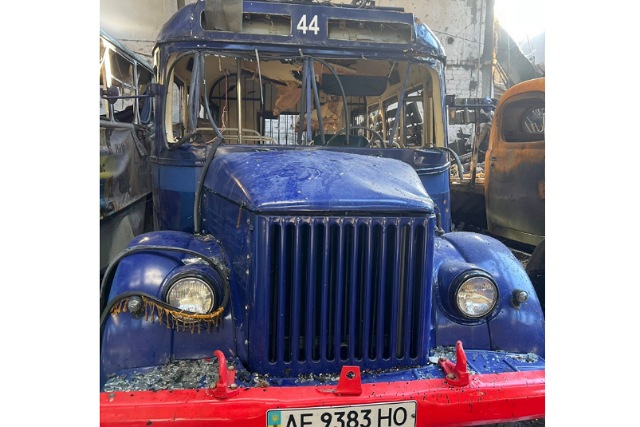 Старинный автобус в Днепре стал донором